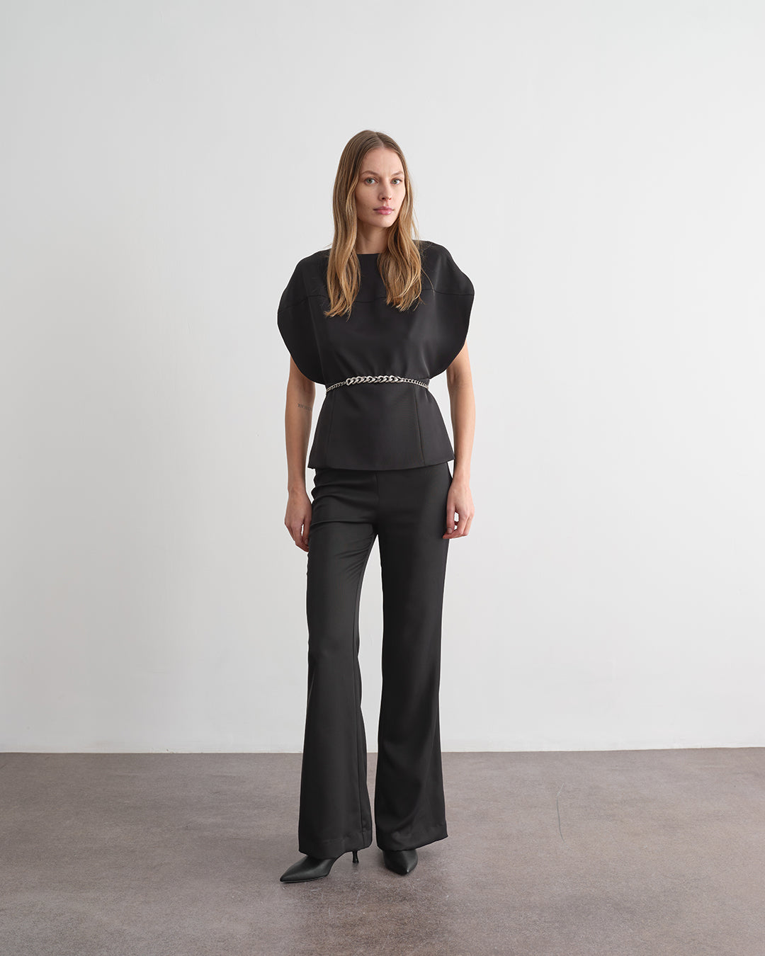 Pantalone a palzzo in tinta unita